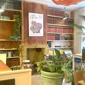 Bookstor Hotel